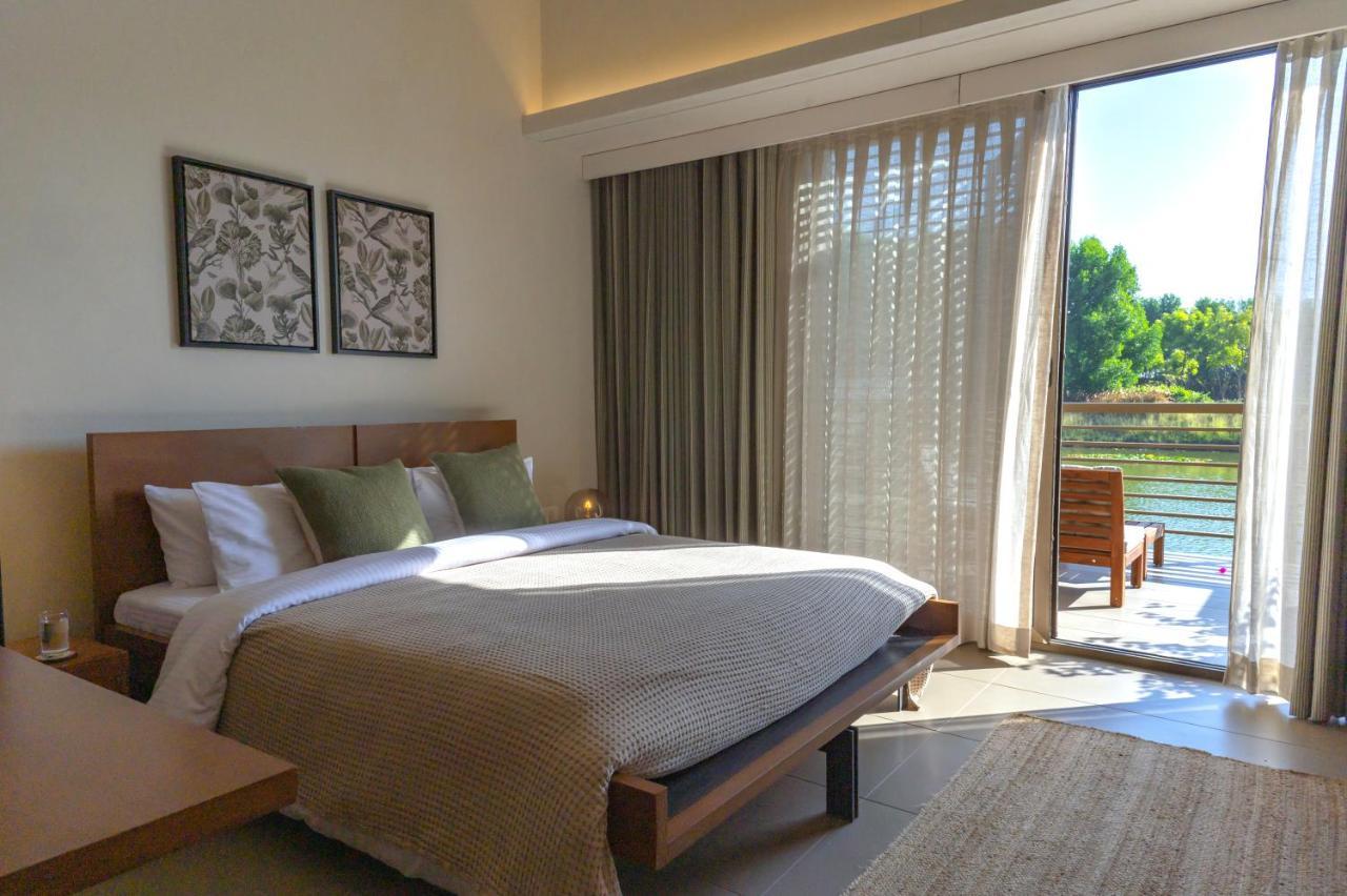 Life At Repose- Lake Villas Resort & Club Chor Warodra Esterno foto